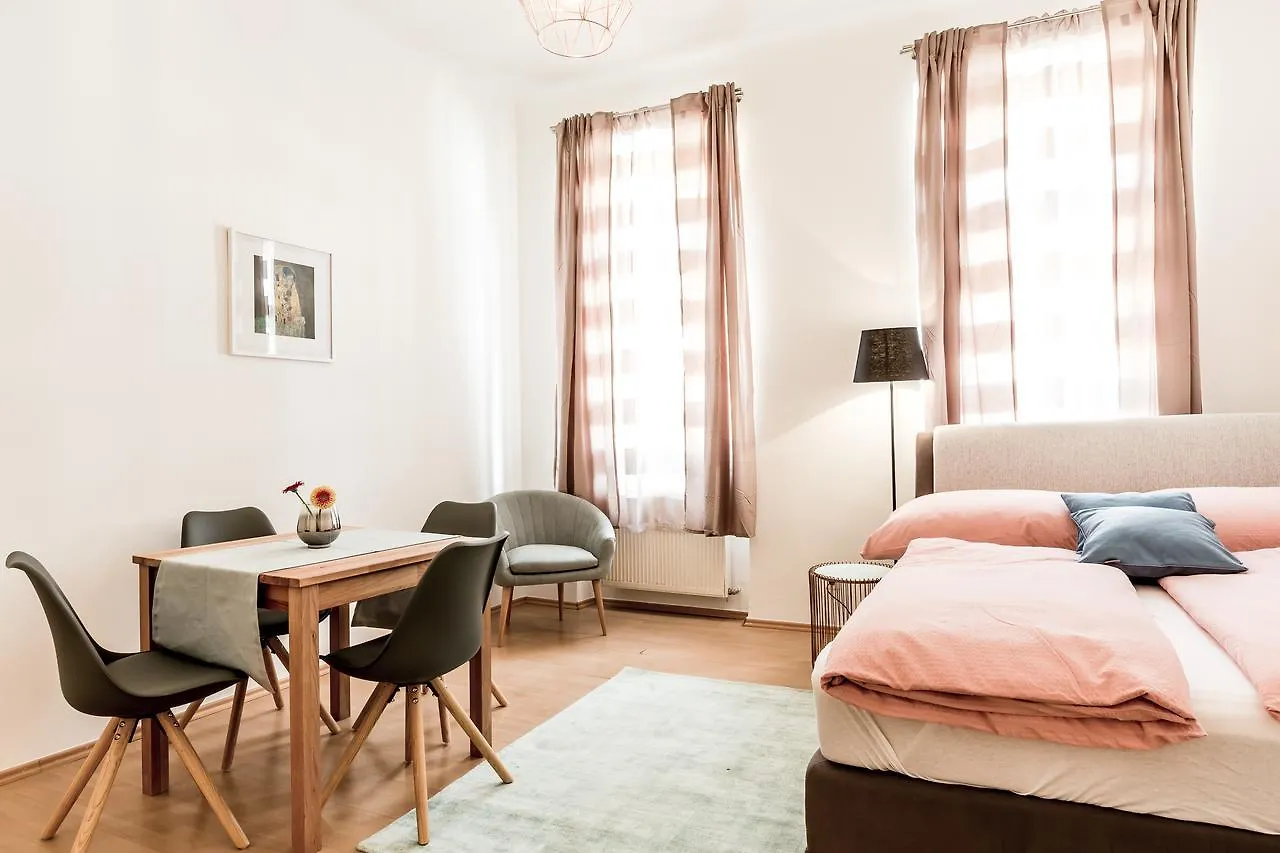Holiday & Business Apartments 1160 비엔나